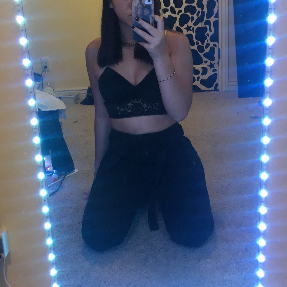 black jeans with belt